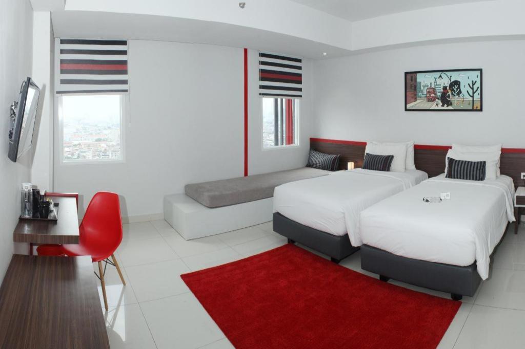 Hi Hotel Senen Dżakarta Zewnętrze zdjęcie