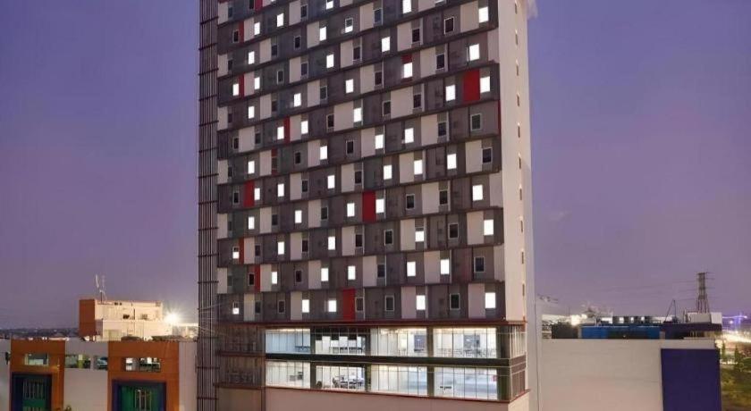 Hi Hotel Senen Dżakarta Zewnętrze zdjęcie